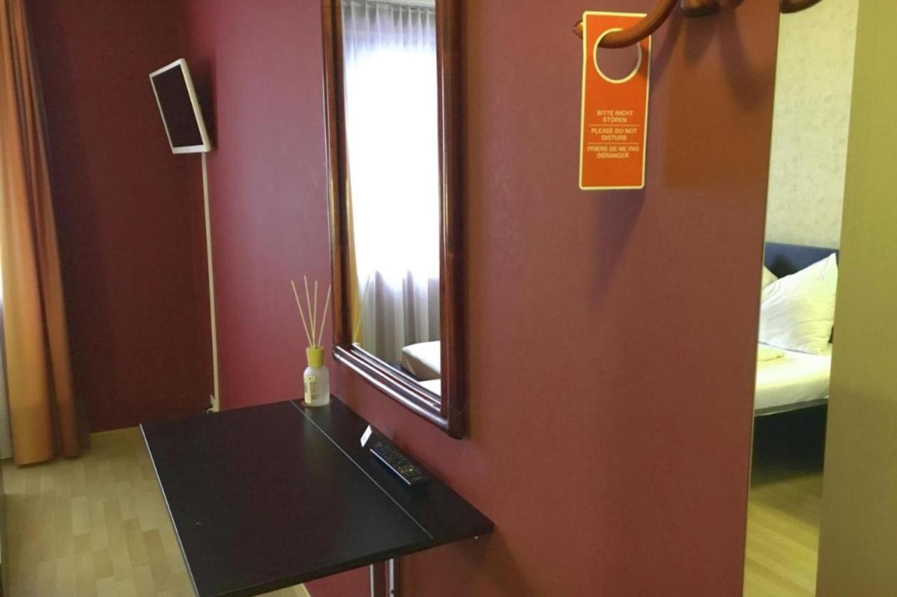 Affordable Rooms In Heart Of ルツェルン エクステリア 写真